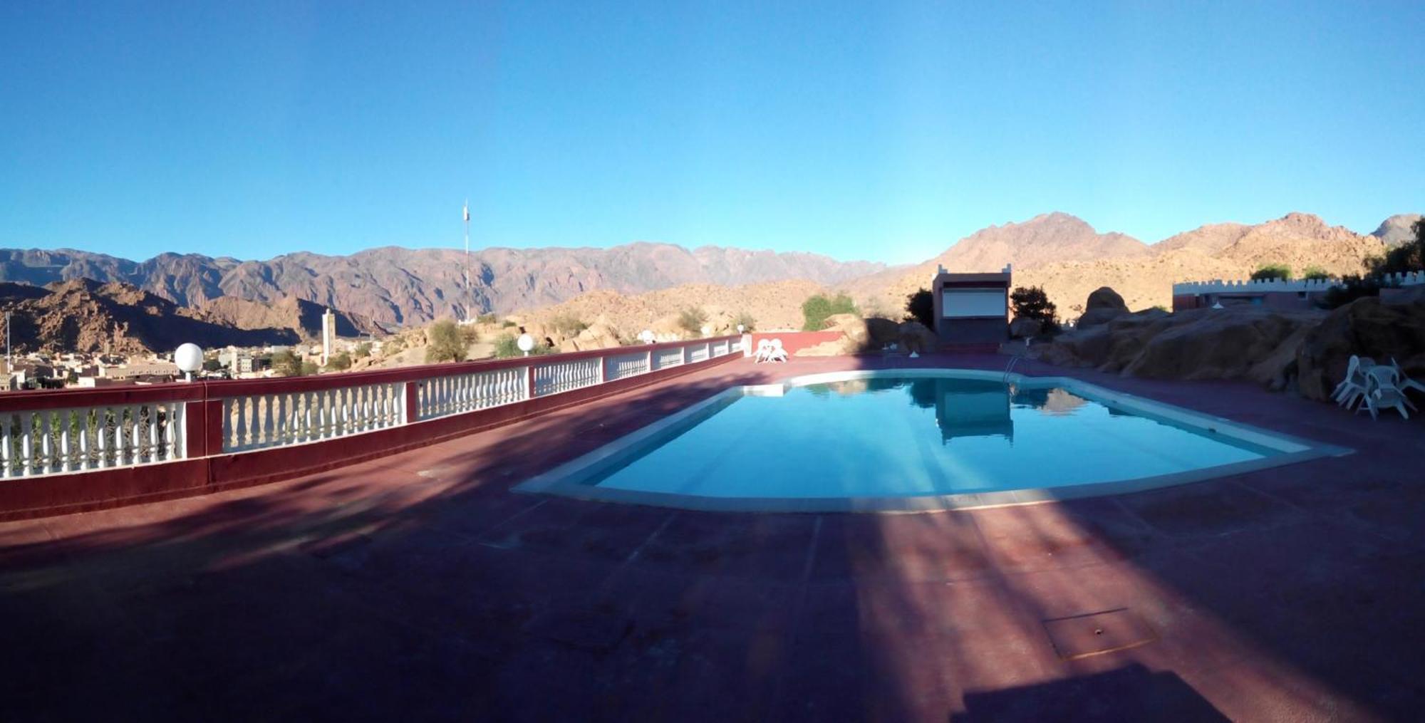 Les Amandiers Hotel